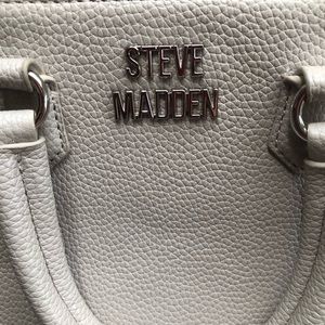 Steve Madden gray adjustable crossbody bag